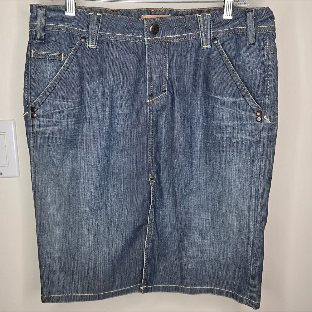 YANÜK Denim Knee-Length Skirt with Front Slit Size 10 NWOT